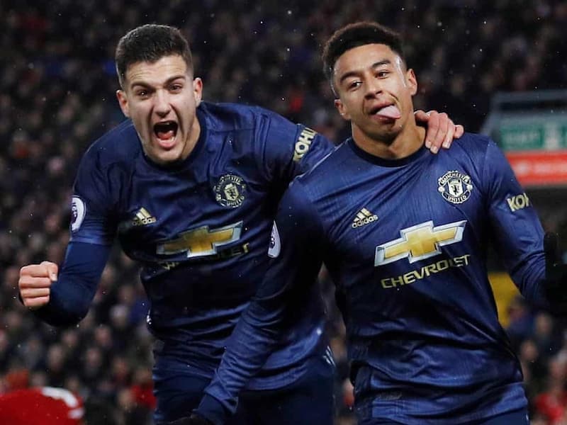 chuyển nhượng MU